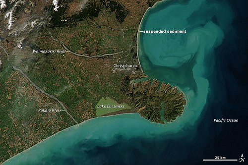Suspended sediments off shore thanks to floods